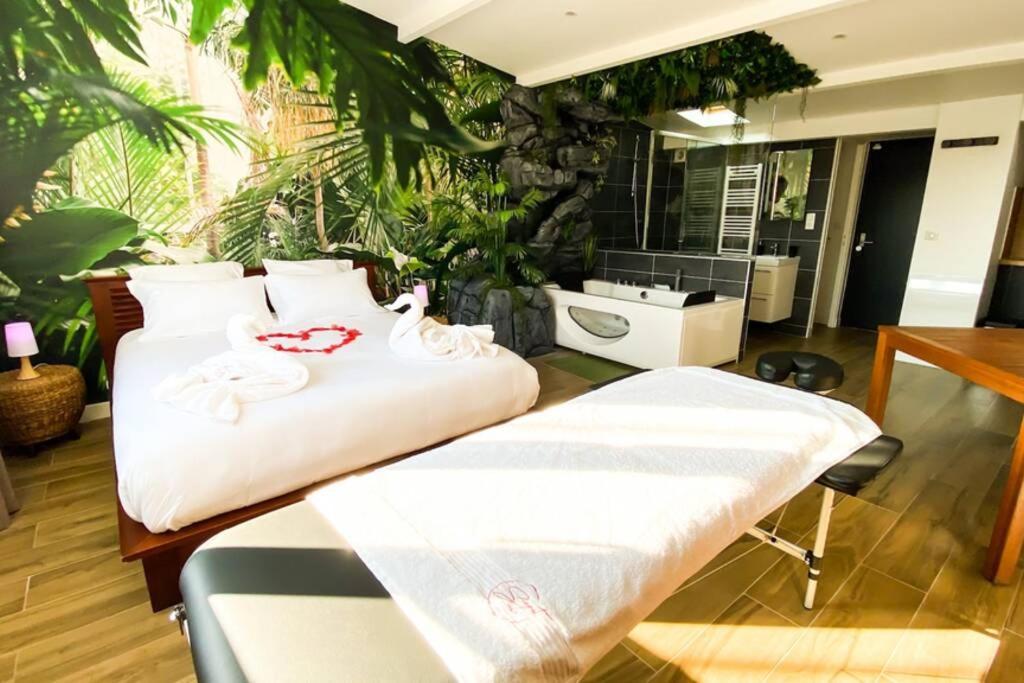SECRET SUITE Jungle - Jacuzzi privatif - Gare RER C - Proche Paris Brétigny-sur-Orge Exterior foto