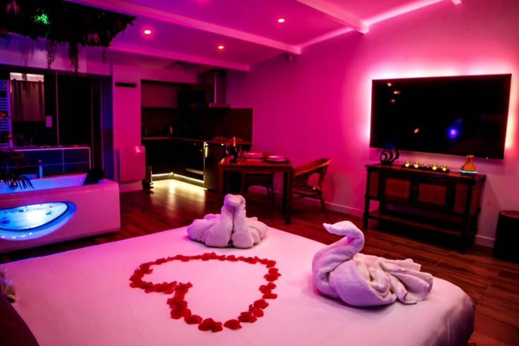 SECRET SUITE Jungle - Jacuzzi privatif - Gare RER C - Proche Paris Brétigny-sur-Orge Exterior foto